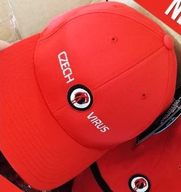 Casquette Czech Virus Flexfit High Performance čepice červená